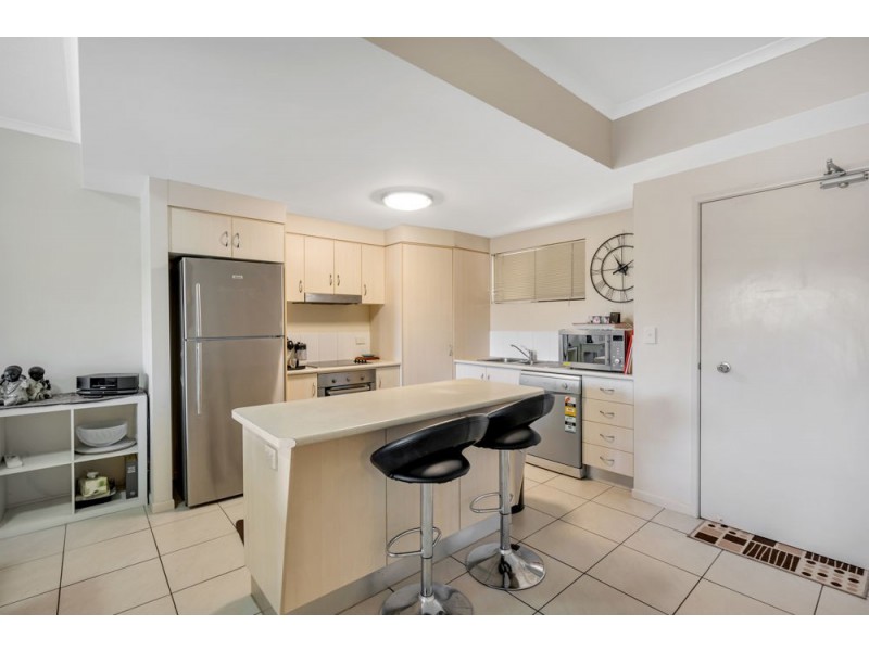 2/97-99 Martyn Street, Parramatta Park QLD 4870