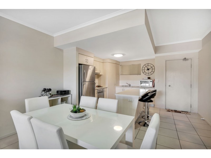 2/97-99 Martyn Street, Parramatta Park QLD 4870