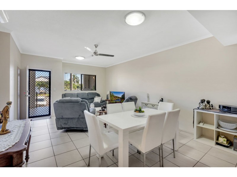2/97-99 Martyn Street, Parramatta Park QLD 4870