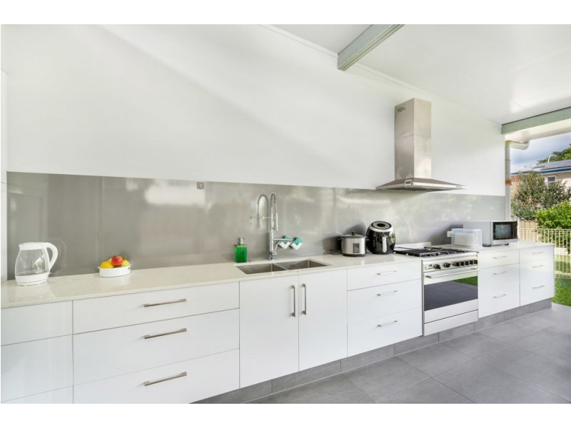 1 Mansfield Street, Earlville QLD 4870