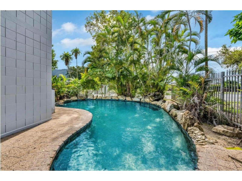 5/73-75 Toogood Road, Woree QLD 4868