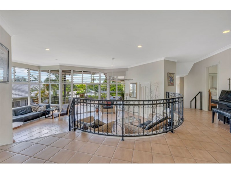39 Summer Hill Drive, Mooroobool QLD 4870