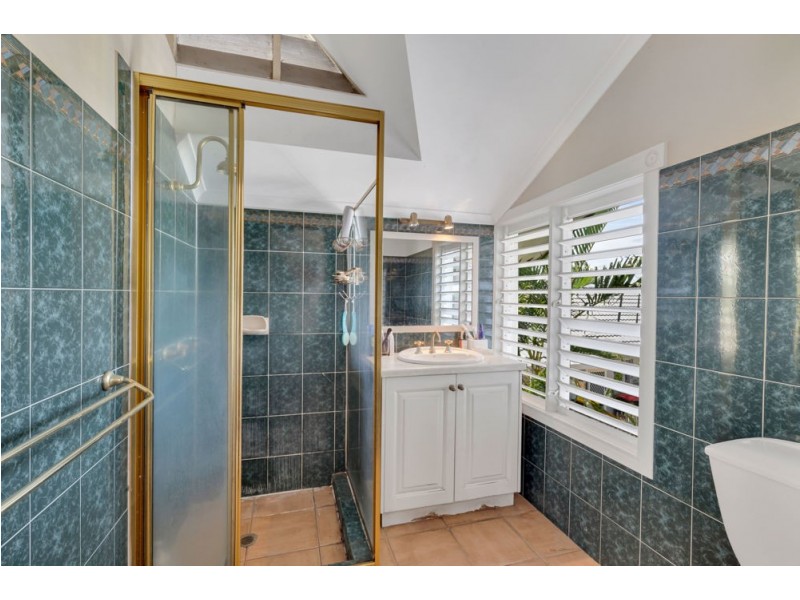 39 Summer Hill Drive, Mooroobool QLD 4870