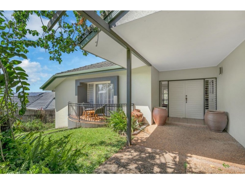 39 Summer Hill Drive, Mooroobool QLD 4870