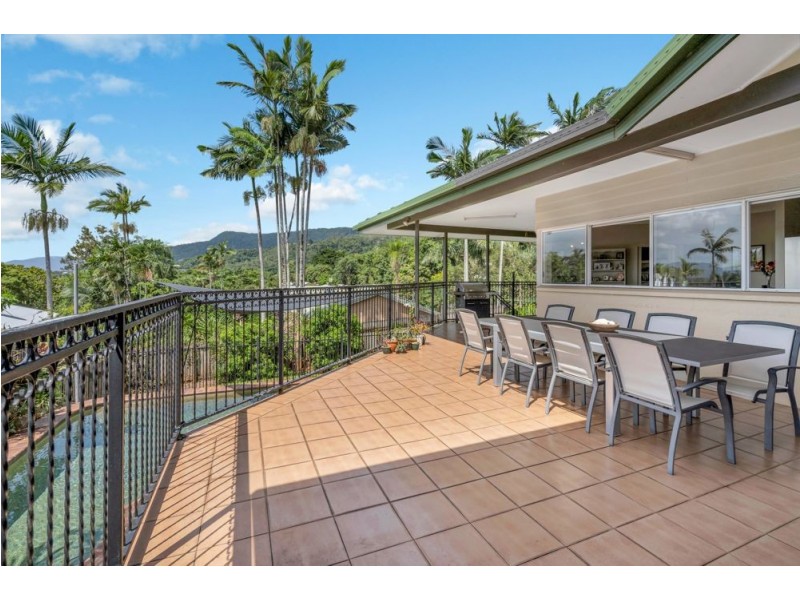 39 Summer Hill Drive, Mooroobool QLD 4870