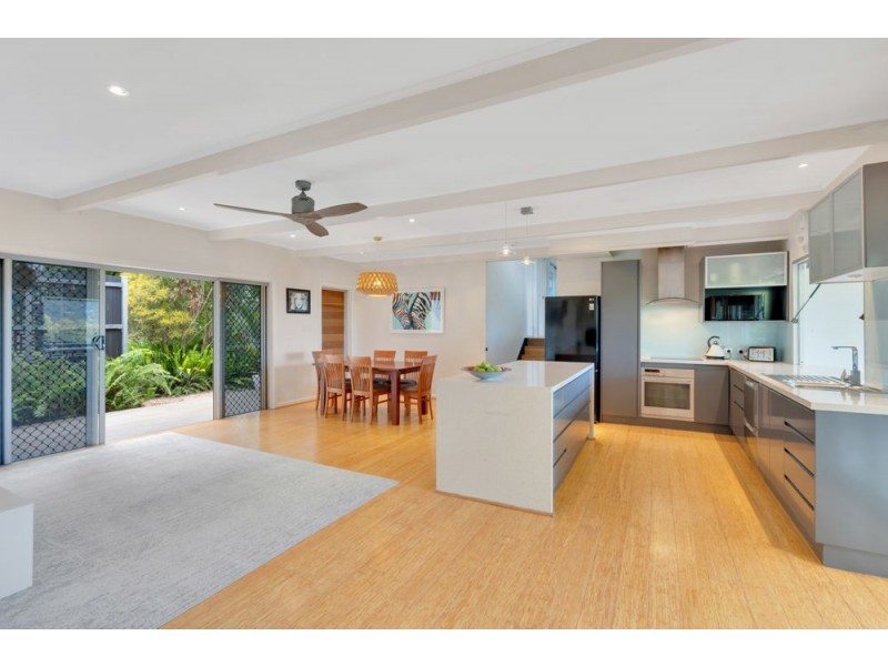 28 Atherton Street, Whitfield QLD 4870