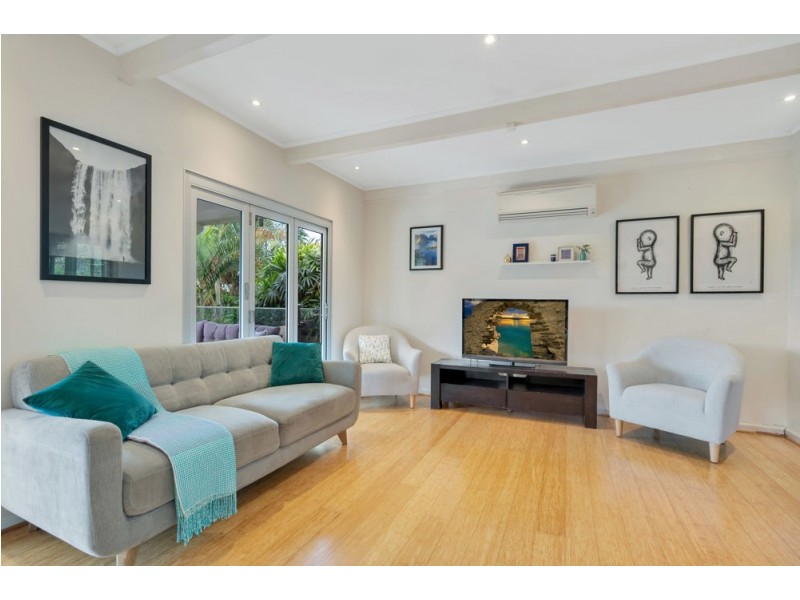 28 Atherton Street, Whitfield QLD 4870