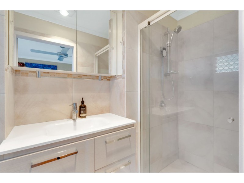 28 Atherton Street, Whitfield QLD 4870