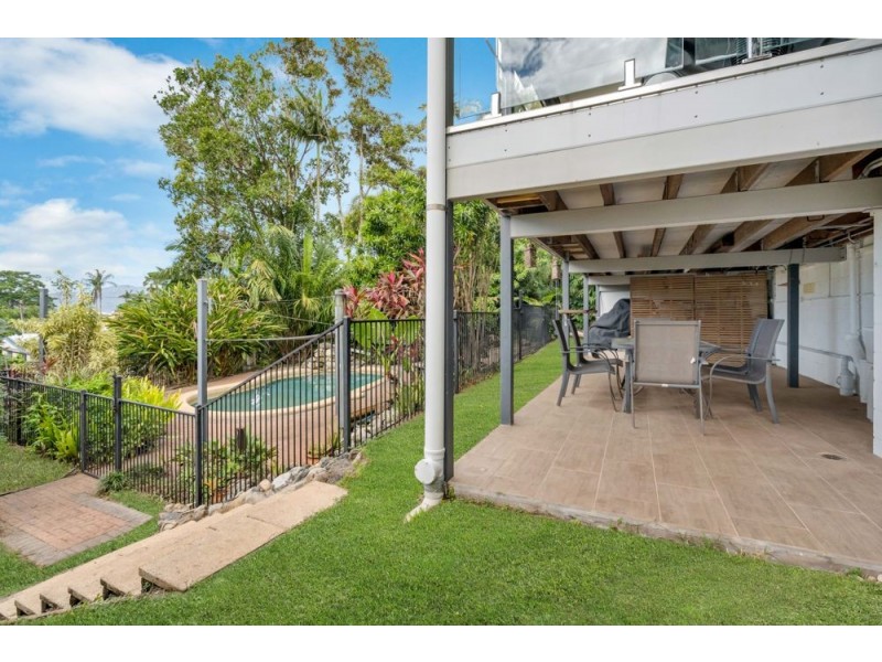 28 Atherton Street, Whitfield QLD 4870
