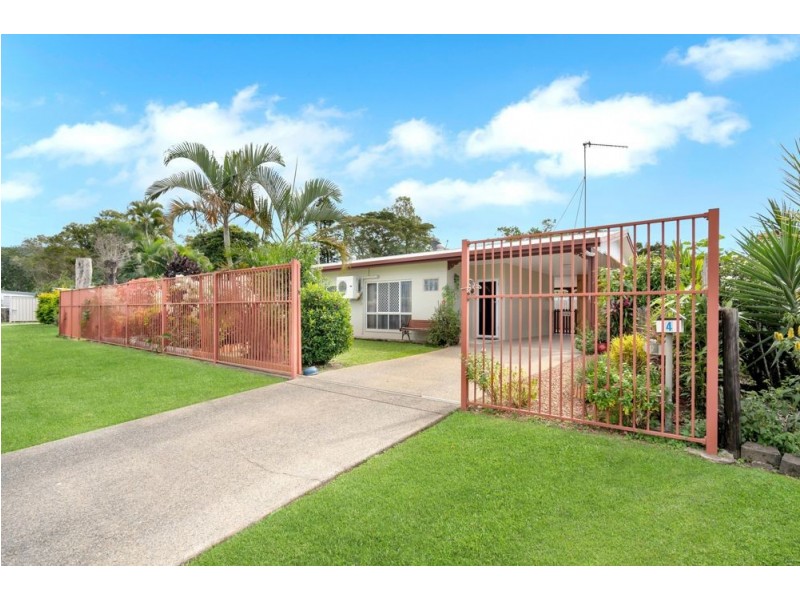 4 Carina Close, White Rock QLD 4868