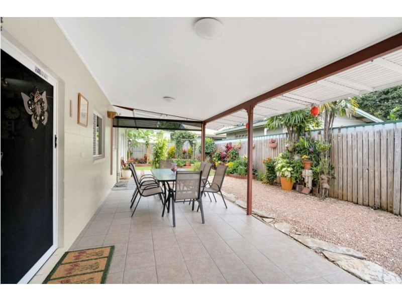 4 Carina Close, White Rock QLD 4868