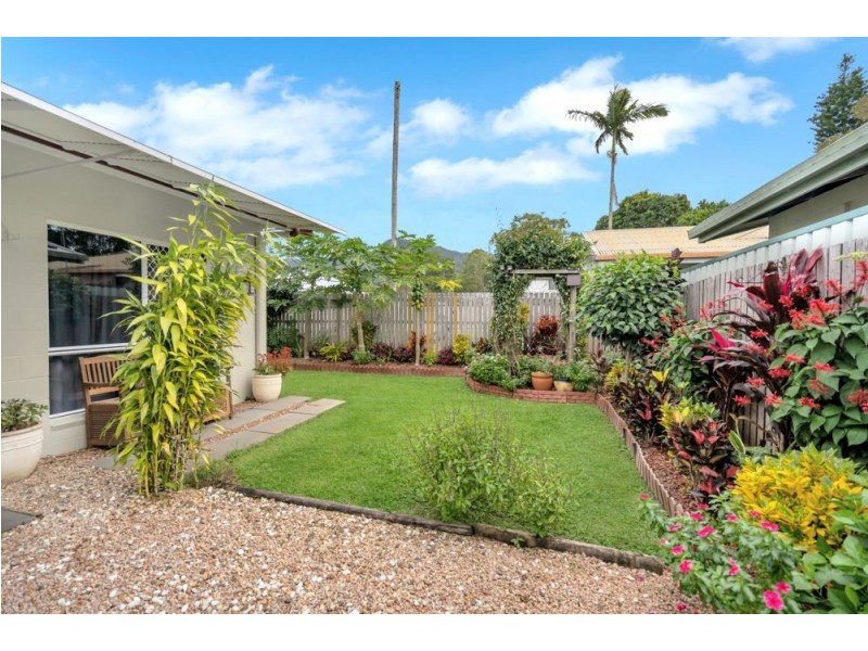 4 Carina Close, White Rock QLD 4868