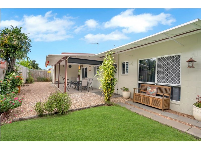 4 Carina Close, White Rock QLD 4868