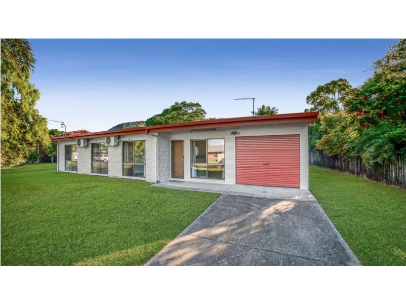 9 Velma Close, Woree QLD 4868
