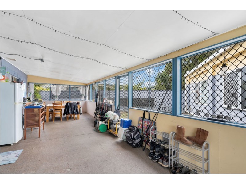 8 Trucano Close, Whitfield QLD 4870