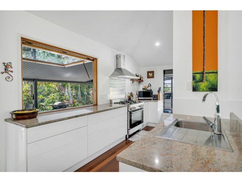 44 Hodel Street, Whitfield QLD 4870