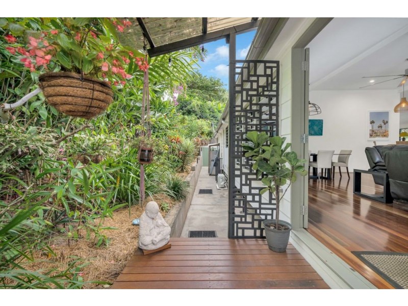44 Hodel Street, Whitfield QLD 4870