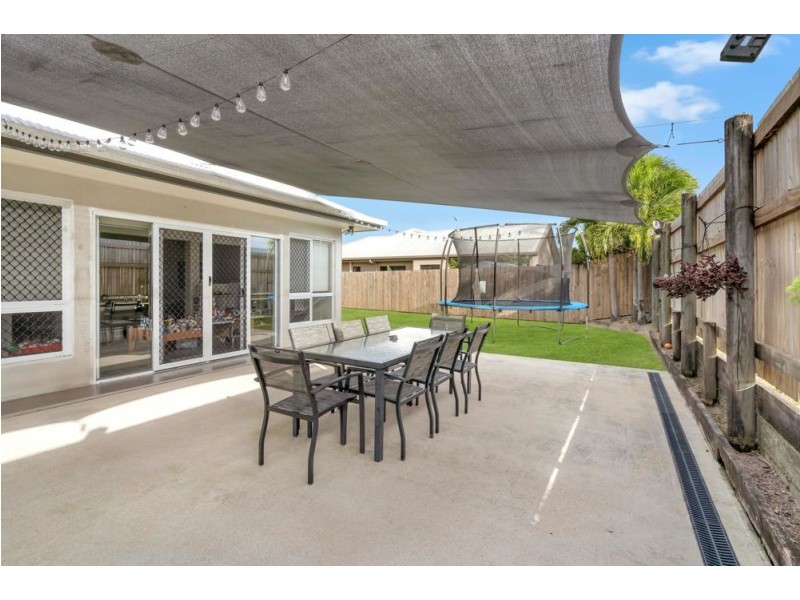 15 Goldberg Close, White Rock QLD 4868