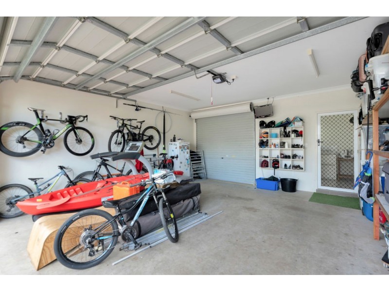 15 Goldberg Close, White Rock QLD 4868