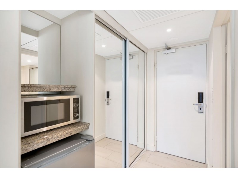 3406/2-22 Veivers Road, Palm Cove QLD 4879