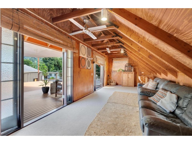 34 Valmadre Street, Caravonica QLD 4878