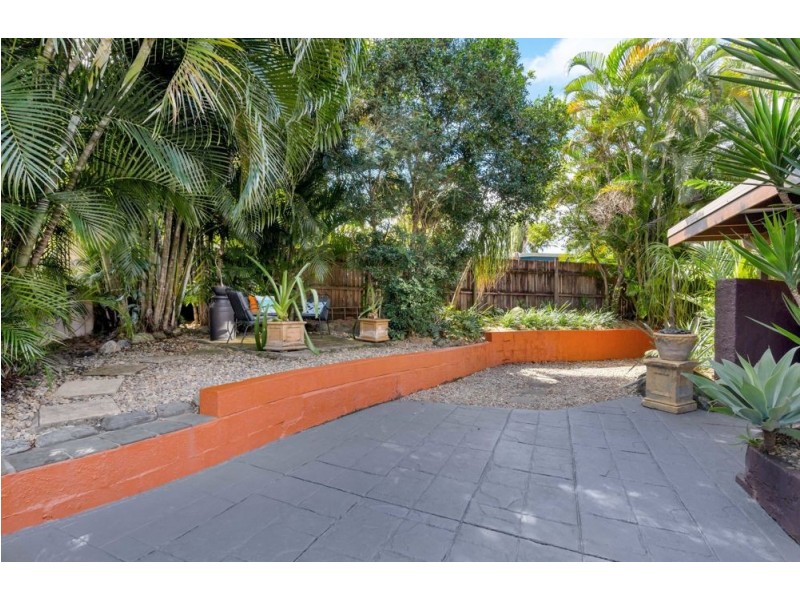 34 Valmadre Street, Caravonica QLD 4878