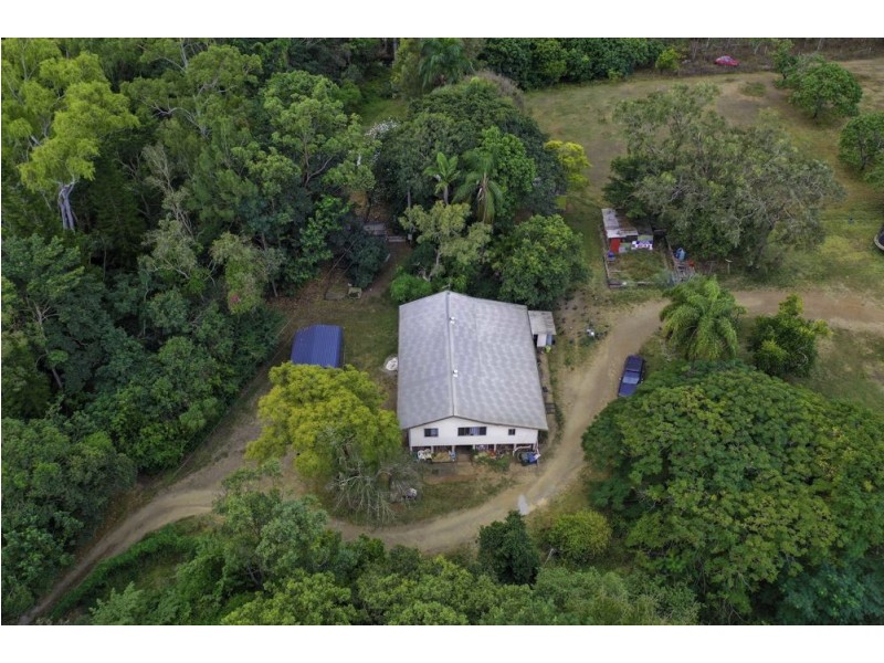 30 Peters Street, Mareeba QLD 4880