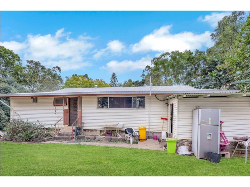 30 Peters Street, Mareeba QLD 4880