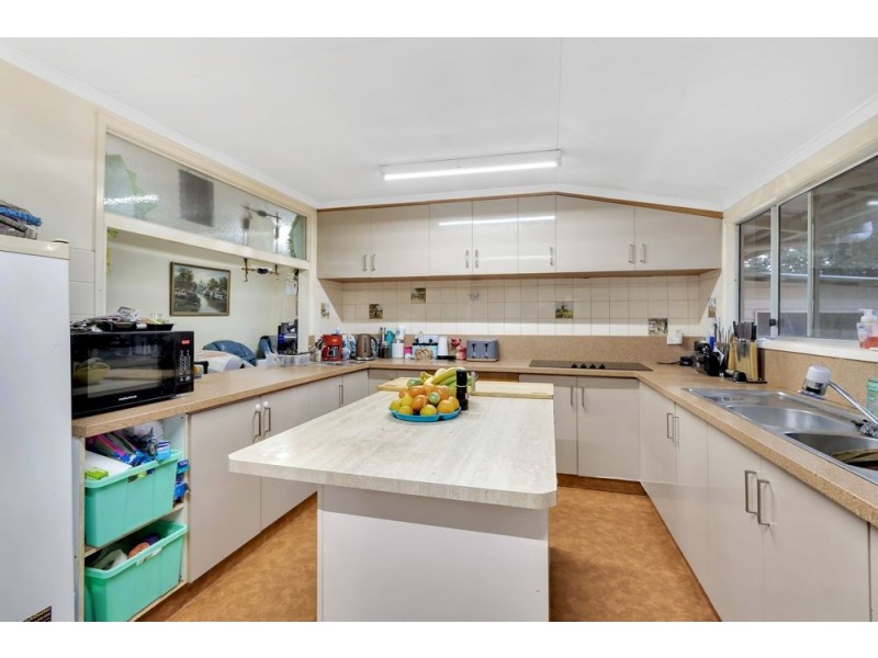 30 Peters Street, Mareeba QLD 4880