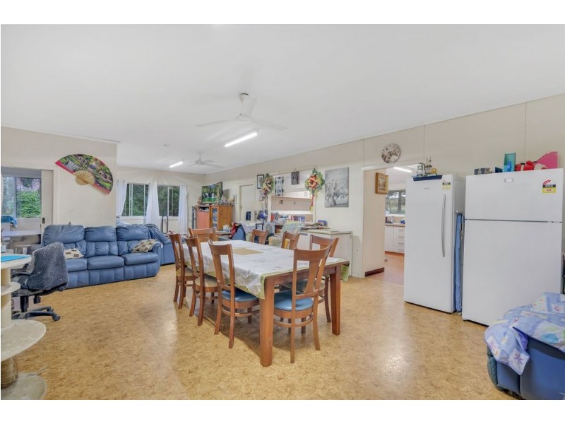 30 Peters Street, Mareeba QLD 4880