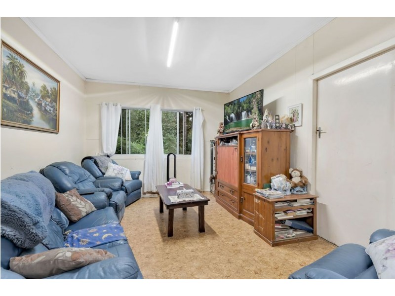 30 Peters Street, Mareeba QLD 4880