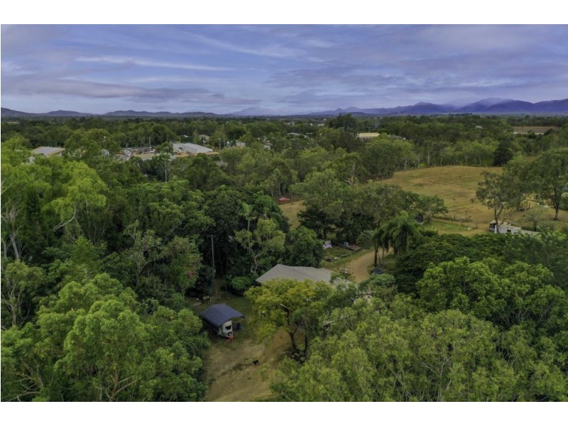 30 Peters Street, Mareeba QLD 4880