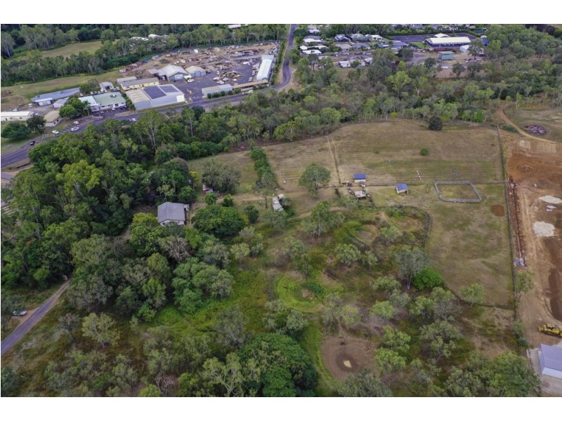 30 Peters Street, Mareeba QLD 4880