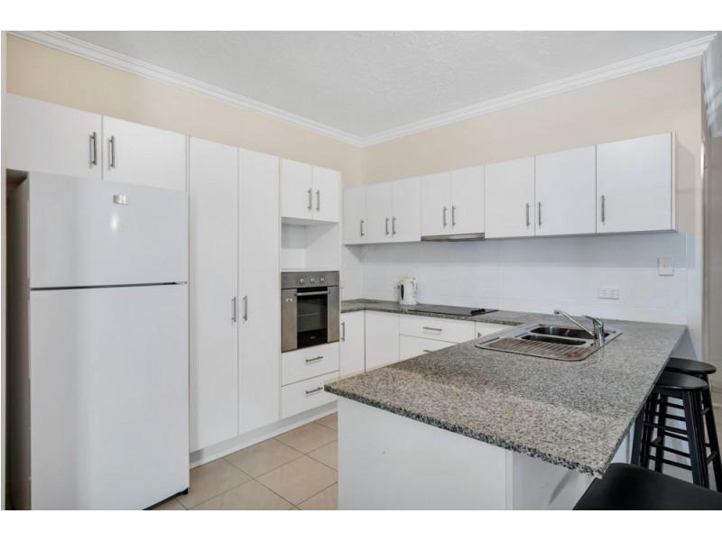 3/15-17 Minnie Street, Cairns City QLD 4870