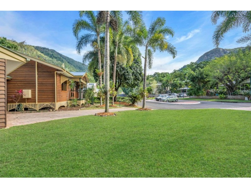 18 Glacier Road, Kamerunga QLD 4870