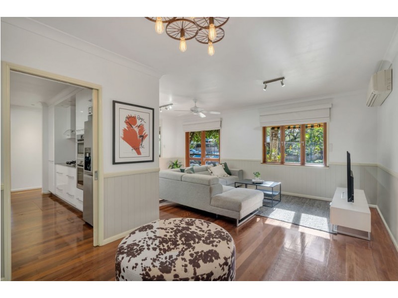 18 Glacier Road, Kamerunga QLD 4870