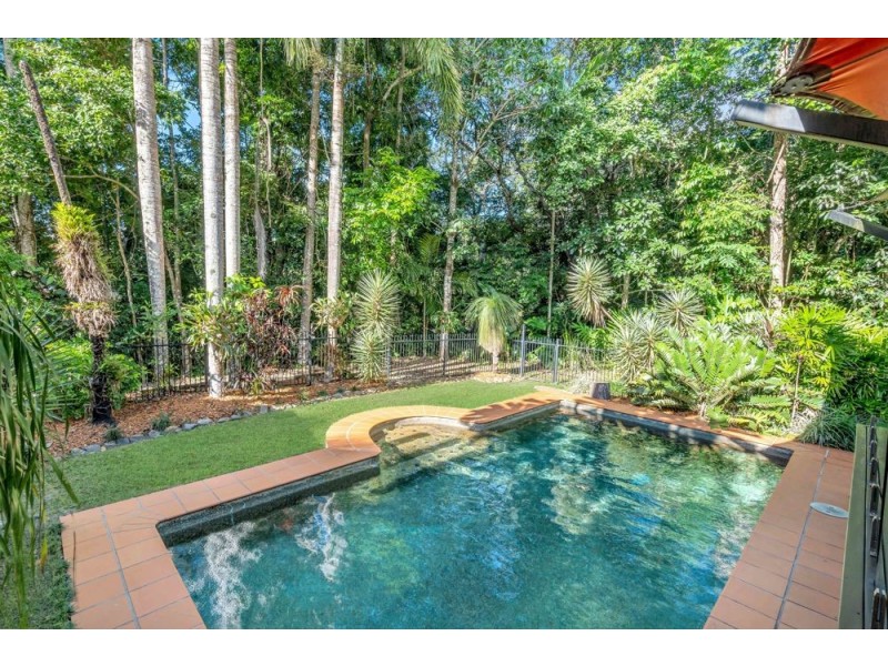 18 Glacier Road, Kamerunga QLD 4870