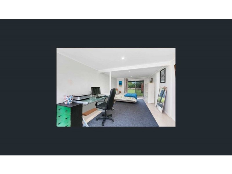 259 Pease Street, Edge Hill QLD 4870