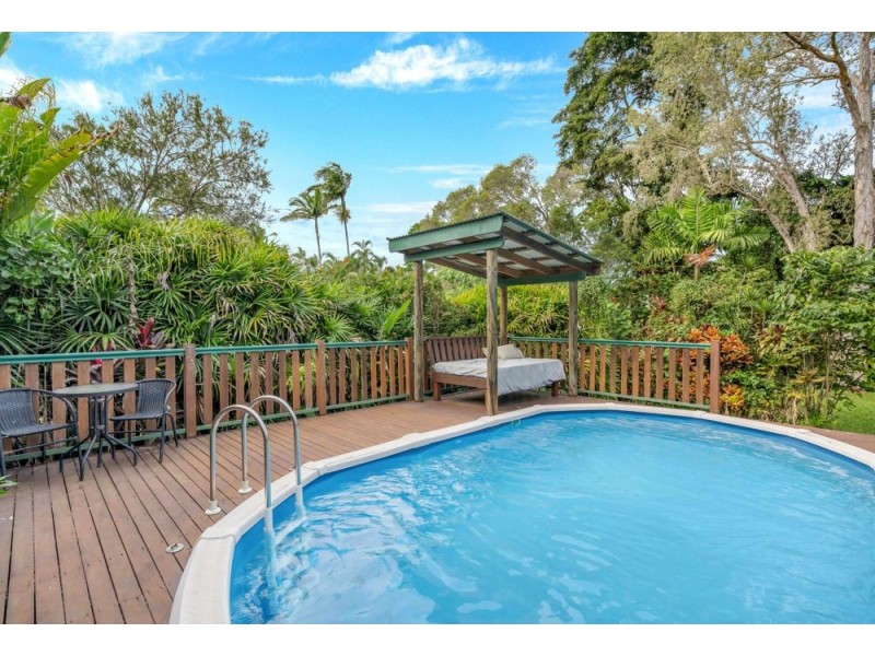 37 Miles Street, Manoora QLD 4870