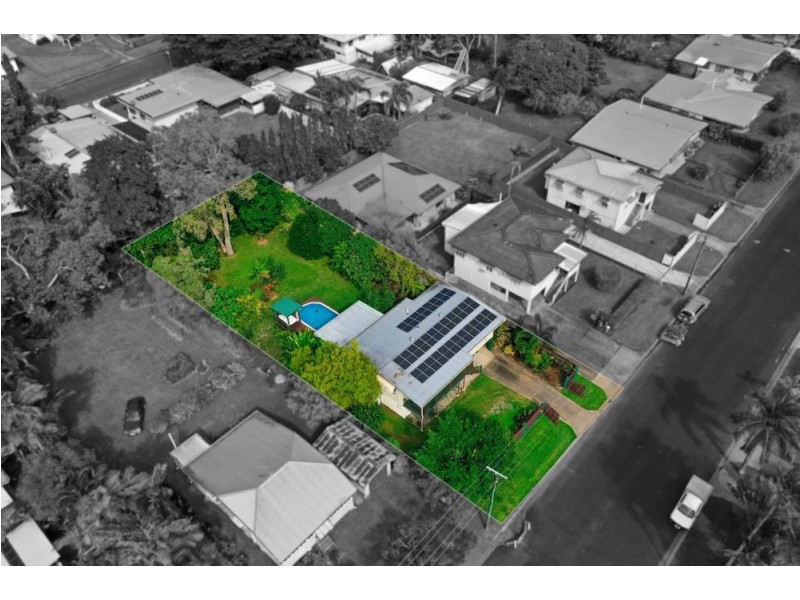 37 Miles Street, Manoora QLD 4870