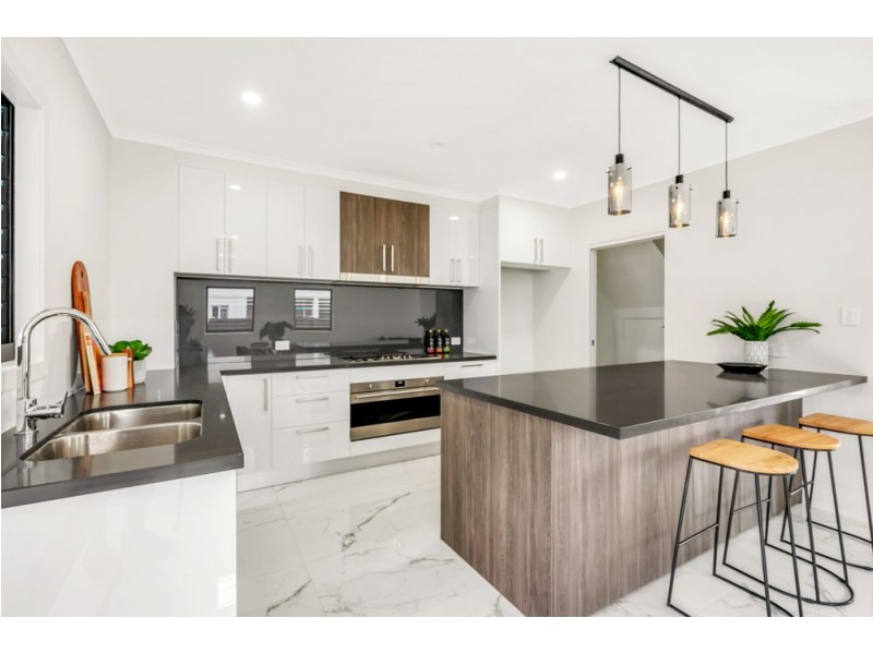 17A Smith Street, Cairns North QLD 4870