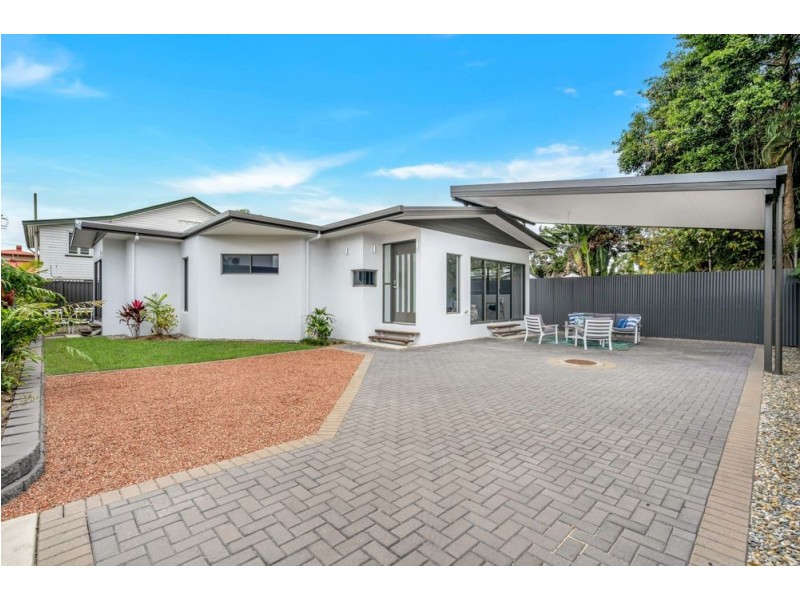 19 Smith Street, Cairns North QLD 4870