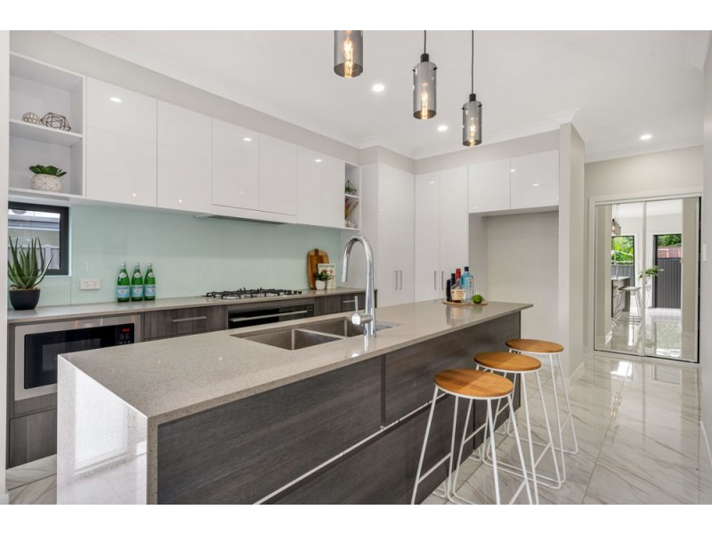 19 Smith Street, Cairns North QLD 4870