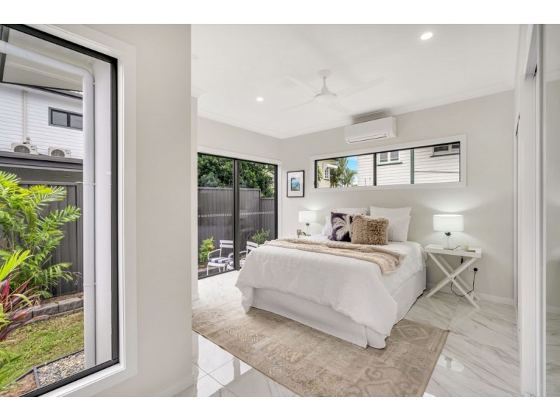 19 Smith Street, Cairns North QLD 4870