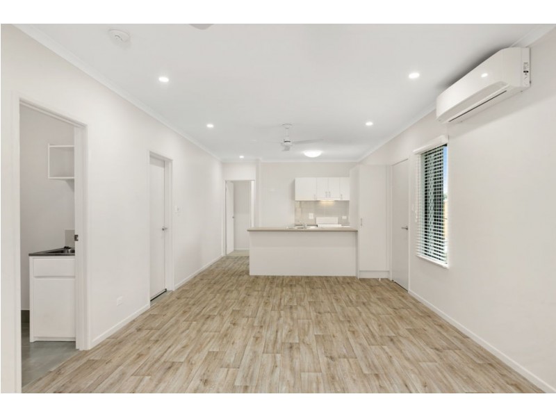 64 Murray Street, Manoora QLD 4870