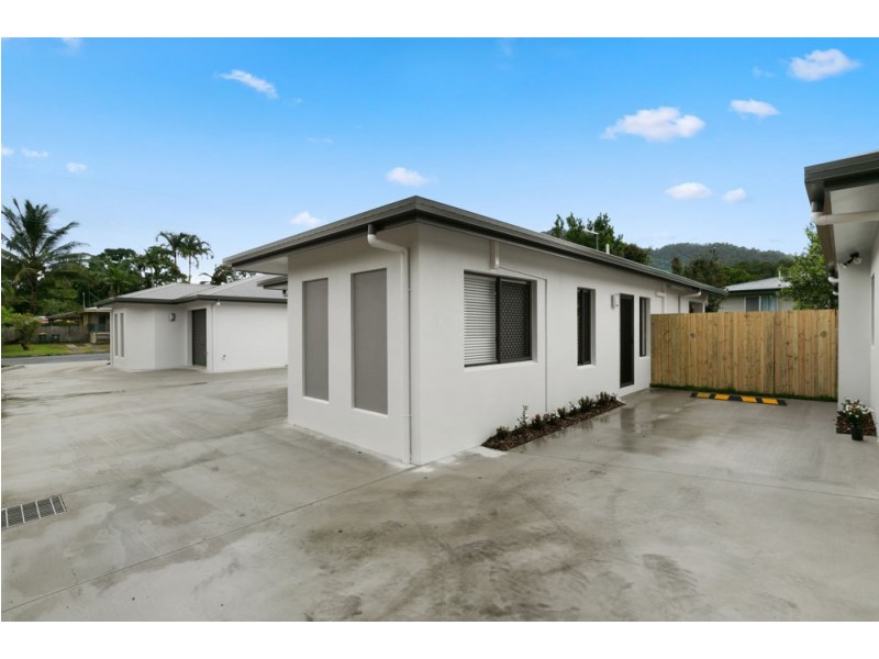 64 Murray Street, Manoora QLD 4870