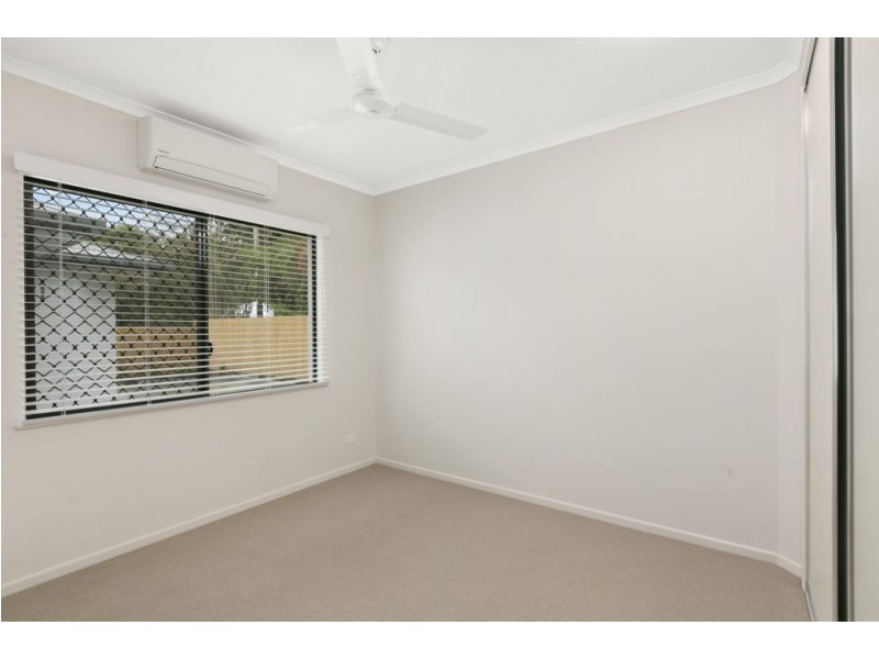 64 Murray Street, Manoora QLD 4870