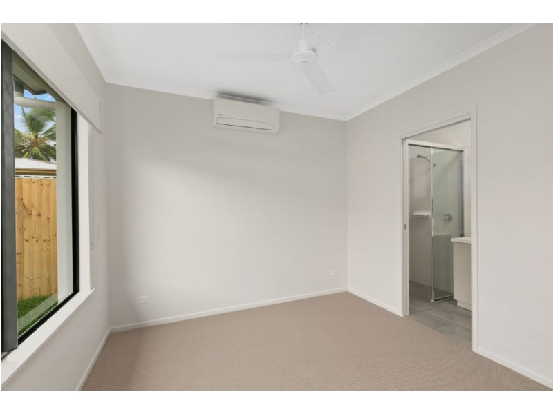 64 Murray Street, Manoora QLD 4870