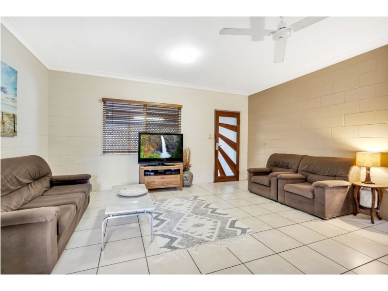 2/80 Hollywood Boulevard, White Rock QLD 4868