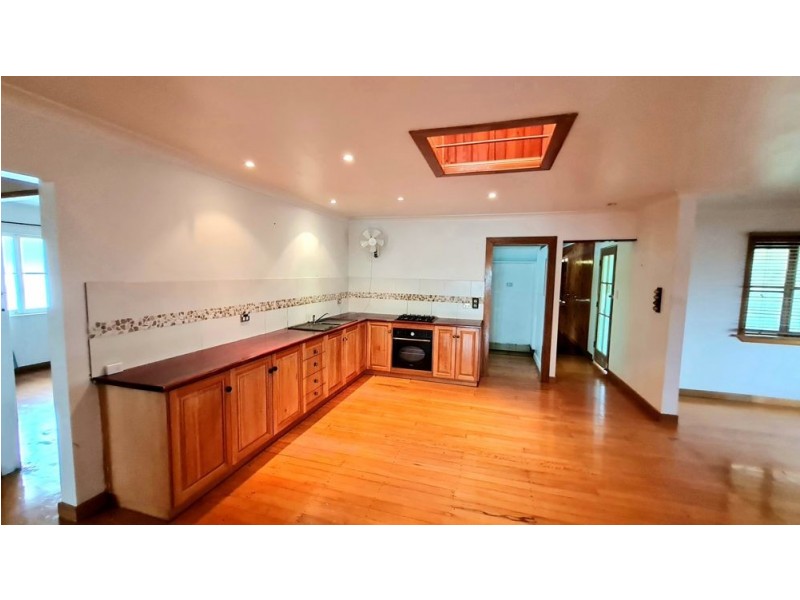 291-293 McCoombe Street, Mooroobool QLD 4870